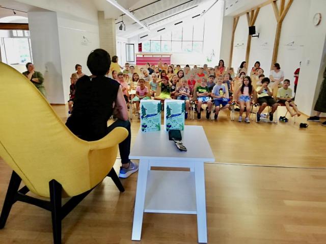 Kinderbuchlesung mit Lena Raubaum