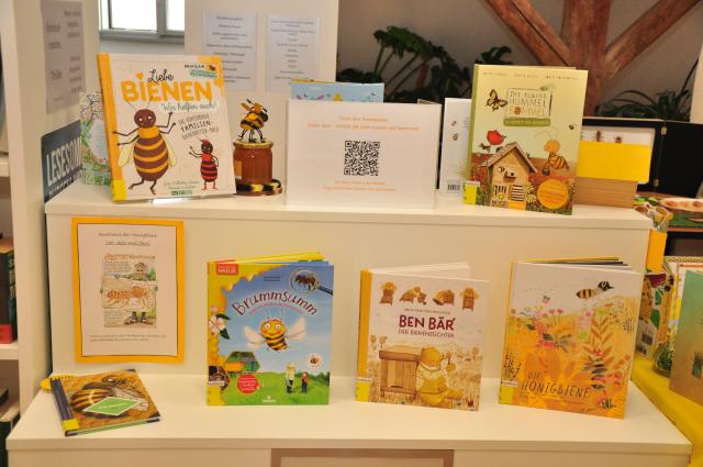 Medien zum Thema Bienen