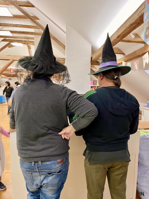 Halloween Lesung. Für Hund und Katz ist auch noch Platz