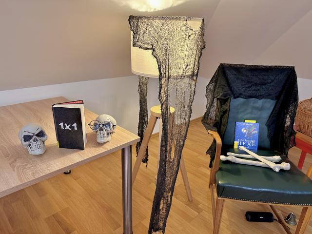 Halloween Lesung. Eine lausige Hexe