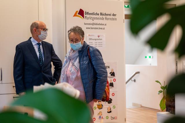 Eröffnung der Bücherei am 10.10.2020