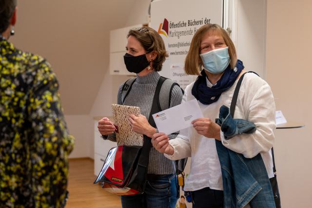 Eröffnung der Bücherei am 10.10.2020